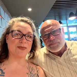 Meet your Posher, Eva